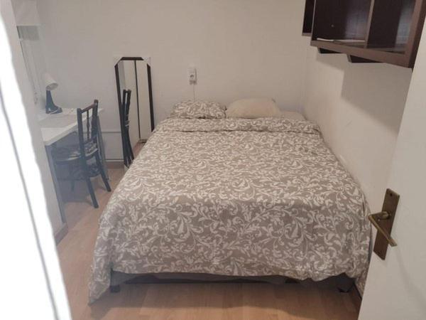Habitaciones Privada Preciosa Grande Centro Malaga Tambien Cerca De La Playa Wi-Fi Luaran gambar